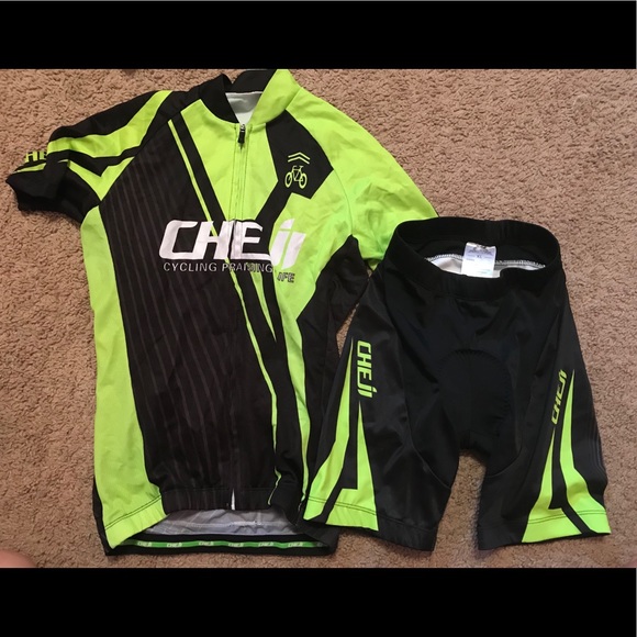 Boys Cycling Set Size 8-10 - Picture 2 of 7